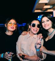 Ένα δυνατό super closing party του Yacht club με τους Dole & Kom