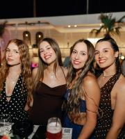 Η Έλενα Κώνστα ξεσήκωσε το NOA Rooftop με ένα εκρηκτικό DJ set