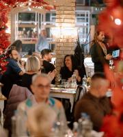 Το νέο ανανεωμένο αίθριο στον Άη Γιώργη της Μάκρης θα σας μαγέψει