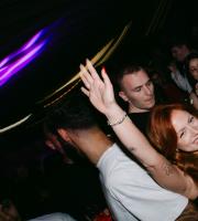 Μια πόλη, ένα event, μια νύχτα… και ένας ONEMANSHOW που απογείωσε τη βραδιά!