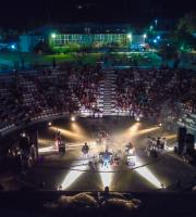 Εντυπωσιακές εικόνες από το live των "Villagers of Ioannina City" στο Αλτιναλμάζη