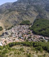 Όταν κοιτάς από ψηλά, μοιάζει η... Χώρα ζωγραφιά.