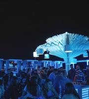 Yacht club: Μια "μαγική" ταράτσα που σου φτιάχνει την διάθεση!