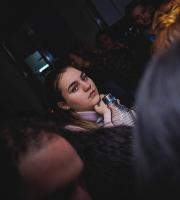 Μάγεψε με τη φωνή του τους θαμώνες του "El Mundo" ο Χρήστος Κεραμάρης