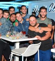 Παρασκευή βράδυ με ...σχεδόν αυγουστιάτικη πανσέληνο στο Yacht Club