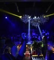 Ξεσήκωσε το πρώτο "Bad Bulls" party στην σουίτα του Prive club