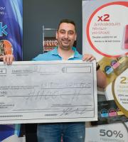 Απολαυστική ελληνική βραδιά στο Casino Thraki με πολύ μουσική και πλούσια δώρα.