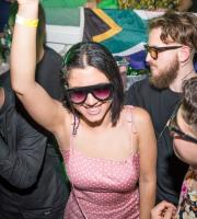 Φωτορεπορτάζ από το επικό πάρτυ με τον Culoe De Song στο Yacht Club