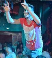 Παρασκευή βράδυ στο Prive Club με χριστουγεννιάτικη διάθεση