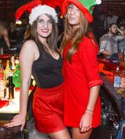 Παρασκευή βράδυ στο Prive Club με χριστουγεννιάτικη διάθεση