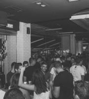 Vibers: Το δίδυμο που ξεσήκωσε το "Room6"