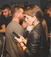 Vibers: Το δίδυμο που ξεσήκωσε το "Room6"