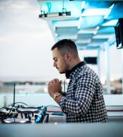 Yacht club: Αξέχαστες στιγμές στο closing party με τον Enoo Napa!