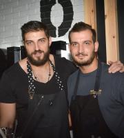 "Closing Summer Season" στο Room 6 για το τέλος της καλοκαιρινής σαιζόν.
