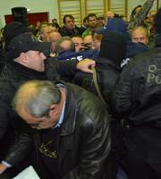 "Ντου" των αγροτών στην έναρξη του συνεδρίου Θρακών στις Φέρες