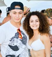 Άνοιξε το Reina Beach Bar με σούπερ Big Bang VIP Party.