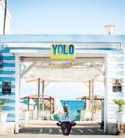 Οι Bad Bulls πήγαν παραλία και «σείστηκε» το Yolo beach bar!