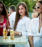Οι Bad Bulls πήγαν παραλία και «σείστηκε» το Yolo beach bar!