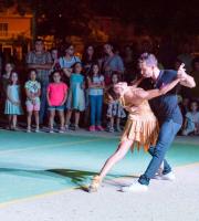 Μαθητικά και τοπικά μουσικά συγκροτήματα, dj's και χορευτικές παρουσιάσεις σε μια συναυλία για τη Ζωή. 