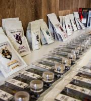 CBDOIL SHOP: Άνοιξε το πρώτο κατάστημα στην Αλεξ/πολη με προϊόντα από λάδι κάνναβης!