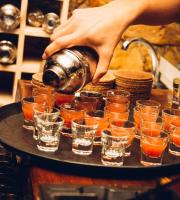 Το grande opening του Κυβερνείου παρέα με τον "Ta S.O.S Rizopoulos"