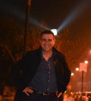 Who is Βαγγέλης;