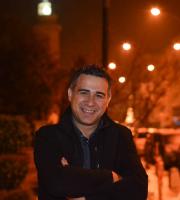 Who is Βαγγέλης;