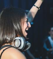 Super Music Session με την Άννα Μαρία Παπαγιάννη στο ΝΟΑ!
