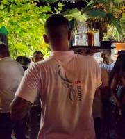 Πήγαμε στο κυριολεκτικά γεμάτο Opening Party του Room 6.