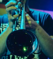 Μουσικό ταξίδι στο SoHo με τους "Liebe" στο παρελθόν και στο μέλλον