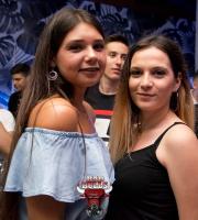 Το "Bad Bulls" κατέβηκε παραλία και ξεσήκωσε το Reina!