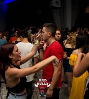 Το "Bad Bulls" κατέβηκε παραλία και ξεσήκωσε το Reina!