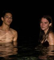 Yasu beach bar: Η νύχτα έγινε... μέρα με το δίδυμο φωτιά Junior Pappa & Antonio