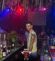 Τα Bad Bulls party γιόρτασαν 1 χρόνο παρουσίας στη νυχτερινή διασκέδαση της πόλης
