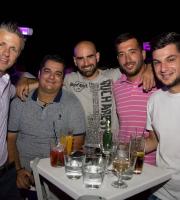 Οι Παρασκευές ανήκουν στο Υacht club!