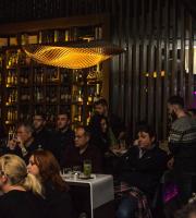 "Με κάθε τραγούδι & ένα ταξίδι" έκαναν όσοι βρέθηκαν στο Soho Absolutely Fabulous