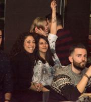 "Με κάθε τραγούδι & ένα ταξίδι" έκαναν όσοι βρέθηκαν στο Soho Absolutely Fabulous