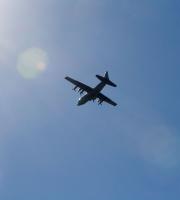 Επίδειξη ρίψης αλεξιπτωτιστών στο αεροδρόμιο Δημόκριτος της Αλεξανδρούπολης