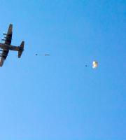 Επίδειξη ρίψης αλεξιπτωτιστών στο αεροδρόμιο Δημόκριτος της Αλεξανδρούπολης