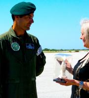 Επίδειξη ρίψης αλεξιπτωτιστών στο αεροδρόμιο Δημόκριτος της Αλεξανδρούπολης