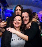 Ένα τρελό πάρτυ στήθηκε στο Thea Thalassa the bar με τον Μπίγαλη "on stage"!