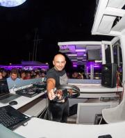 Μια νύχτα "μαγική" ήταν η Παρασκευή με Tsisma στο Υacht club!