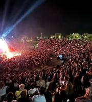 Η Νατάσσα Μποφίλιου έβαλε «φωτιά» στο Θέατρο Αλτιναλμάζη (video & φωτος)