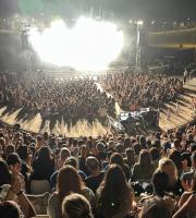 Η Νατάσσα Μποφίλιου έβαλε «φωτιά» στο Θέατρο Αλτιναλμάζη (video & φωτος)