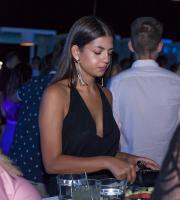 Καλοκαιρινή απόδραση στην ταράτσα του Yacht club
