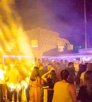 Yacht Club: Οι Παρασκευές αποκτούν άλλο νόημα στην πιο όμορφη ταράτσα της Αλεξανδρούπολης!