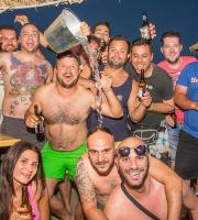 Βούλιαξε το Yasu Beach Bar στο 2ο "άχαστο" πάρτι του Chris Papa.
