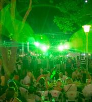 Το γλεντήσαμε με τους αδερφούς Διονυσίου στη Γιορτή Κρασιού 2015.