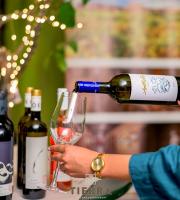 Ιταλική βραδιά στο Tierra - Wine Bar & Restaurant με κρασιά Costa Lazaridi!