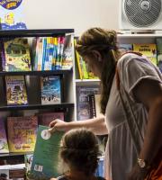 Φωτορεπορτάζ από την πρώτη ημέρα της 25ης Έκθεσης Βιβλίου Αλεξανδρούπολης